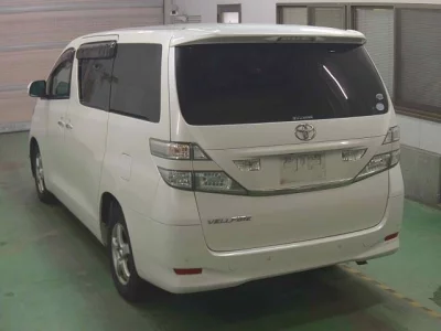 Toyota VELLFIRE  с аукциона в Японии