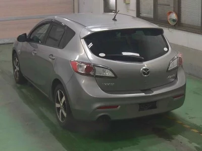 Mazda AXELA  с аукциона в Японии