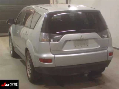 Mitsubishi OUTLANDER  с аукциона в Японии