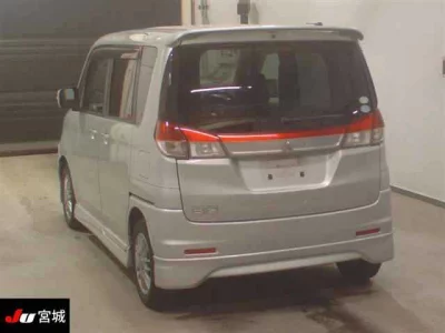 Mitsubishi DELICA D2