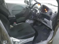 Mitsubishi I лот № 4089 оценка 3.5  с аукциона в Японии 3