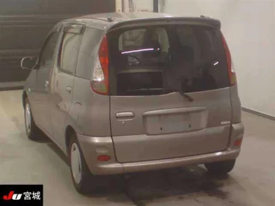 Toyota FUNCARGO  с аукциона в Японии