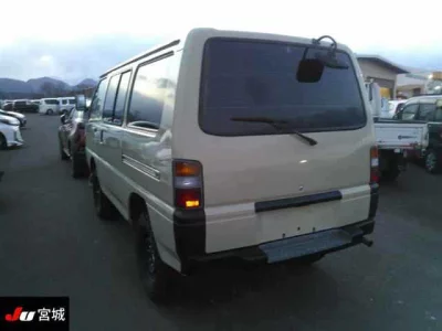 Mitsubishi DELICA WAGON