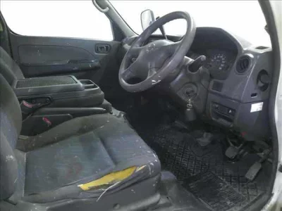 Nissan CARAVAN VAN  с аукциона в Японии