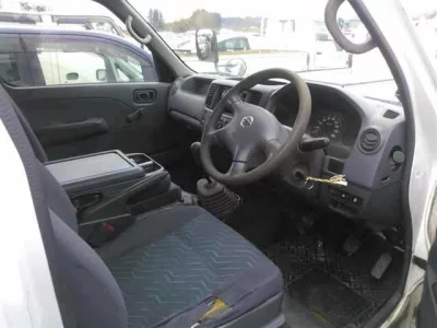 Nissan CARAVAN VAN  с аукциона в Японии