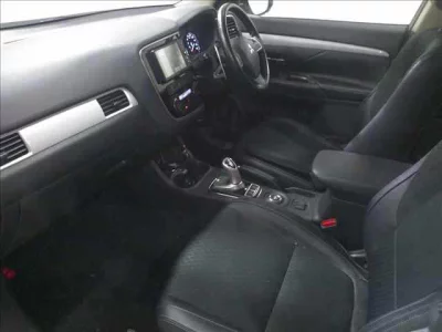 Mitsubishi OUTLANDER PHEV