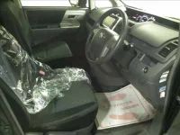 Toyota NOAH лот № 4235 оценка 3.5  с аукциона в Японии 3