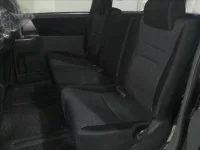 Toyota NOAH лот № 4235 оценка 3.5  с аукциона в Японии 4