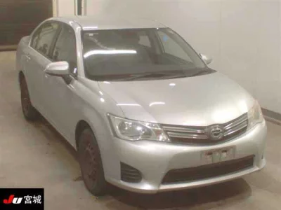 Toyota COROLLA AXIO  с аукциона в Японии