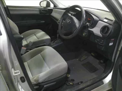 Toyota COROLLA AXIO  с аукциона в Японии