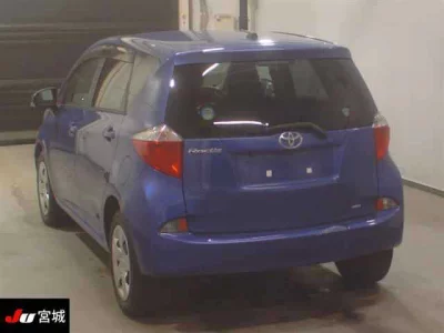 Toyota RACTIS  с аукциона в Японии