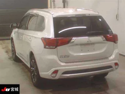 Mitsubishi OUTLANDER PHEV
