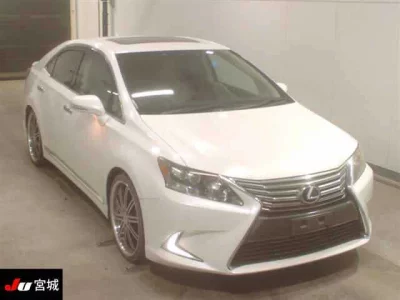 Lexus HS  с аукциона в Японии