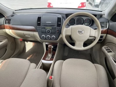 Nissan SYLPHY  с аукциона в Японии