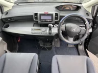 Honda FREED лот № 6084 оценка 3  с аукциона в Японии 3