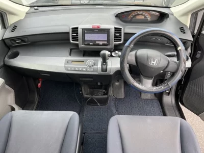 Honda FREED  с аукциона в Японии