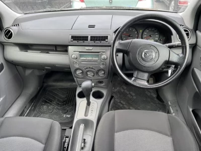 Mazda DEMIO  с аукциона в Японии
