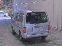 Mazda BONGO VAN лот № 6070 оценка RA  с аукциона в Японии 1
