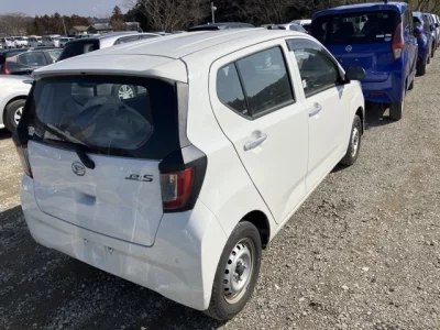 Daihatsu MIRA E S