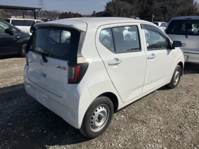 Daihatsu MIRA E S