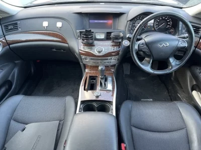 Nissan FUGA  с аукциона в Японии