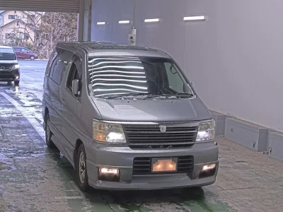 Nissan ELGRAND  с аукциона в Японии