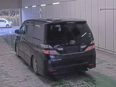 Toyota VELLFIRE  с аукциона в Японии