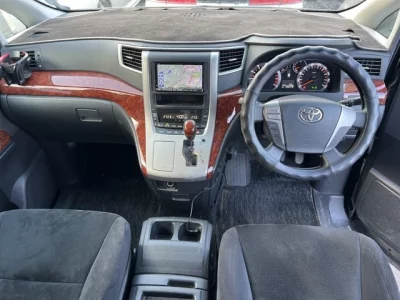 Toyota VELLFIRE  с аукциона в Японии