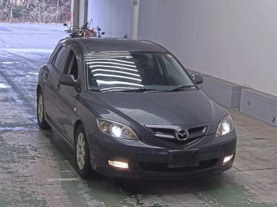 Mazda AXELA  с аукциона в Японии