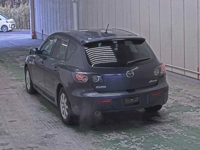 Mazda AXELA  с аукциона в Японии