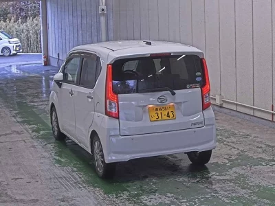 Daihatsu MOVE  с аукциона в Японии