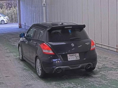 Suzuki SWIFT  с аукциона в Японии