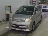 Toyota VOXY лот № 1067 оценка R  с аукциона в Японии 3