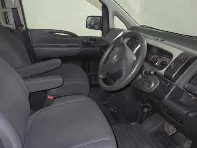 Nissan SERENA  с аукциона в Японии