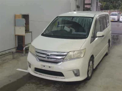 Nissan SERENA  с аукциона в Японии