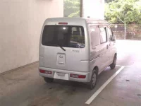 Daihatsu HIJET VAN лот № 1121 оценка 3  с аукциона в Японии 4