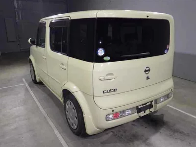 Nissan CUBE  с аукциона в Японии