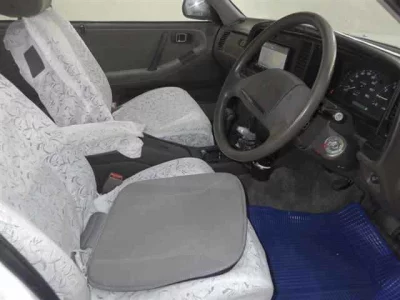 Toyota CROWN  с аукциона в Японии