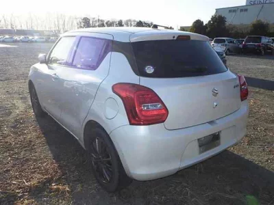 Suzuki SWIFT  с аукциона в Японии