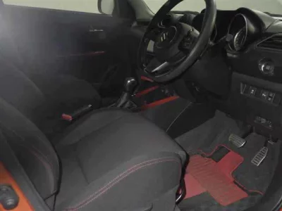 Suzuki SWIFT  с аукциона в Японии