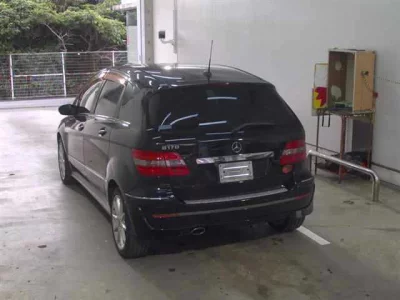 Mercedes-Benz B CLASS