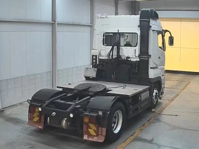 Mitsubishi FUSO TRUCK  с аукциона в Японии