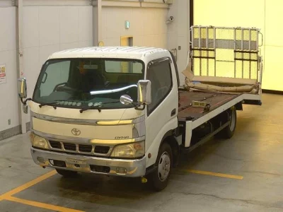Toyota DYNA  с аукциона в Японии