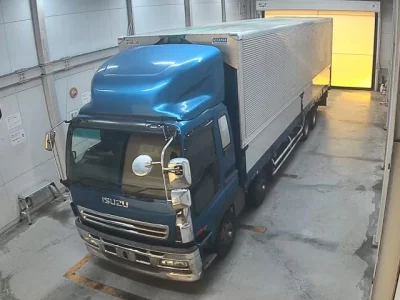 Isuzu TRUCK