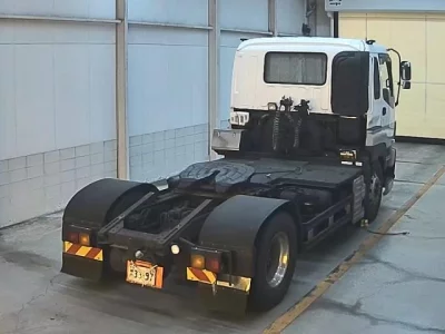 Isuzu TRUCK