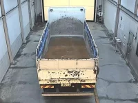 Isuzu TRUCK лот № 3205 оценка 3.5  с аукциона в Японии 2