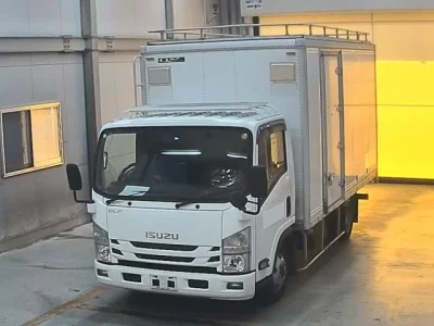 Isuzu ELF