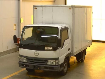 Mazda TITAN  с аукциона в Японии