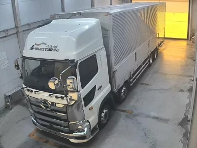 Hino TRUCK
