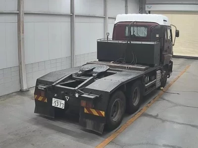 Isuzu TRUCK